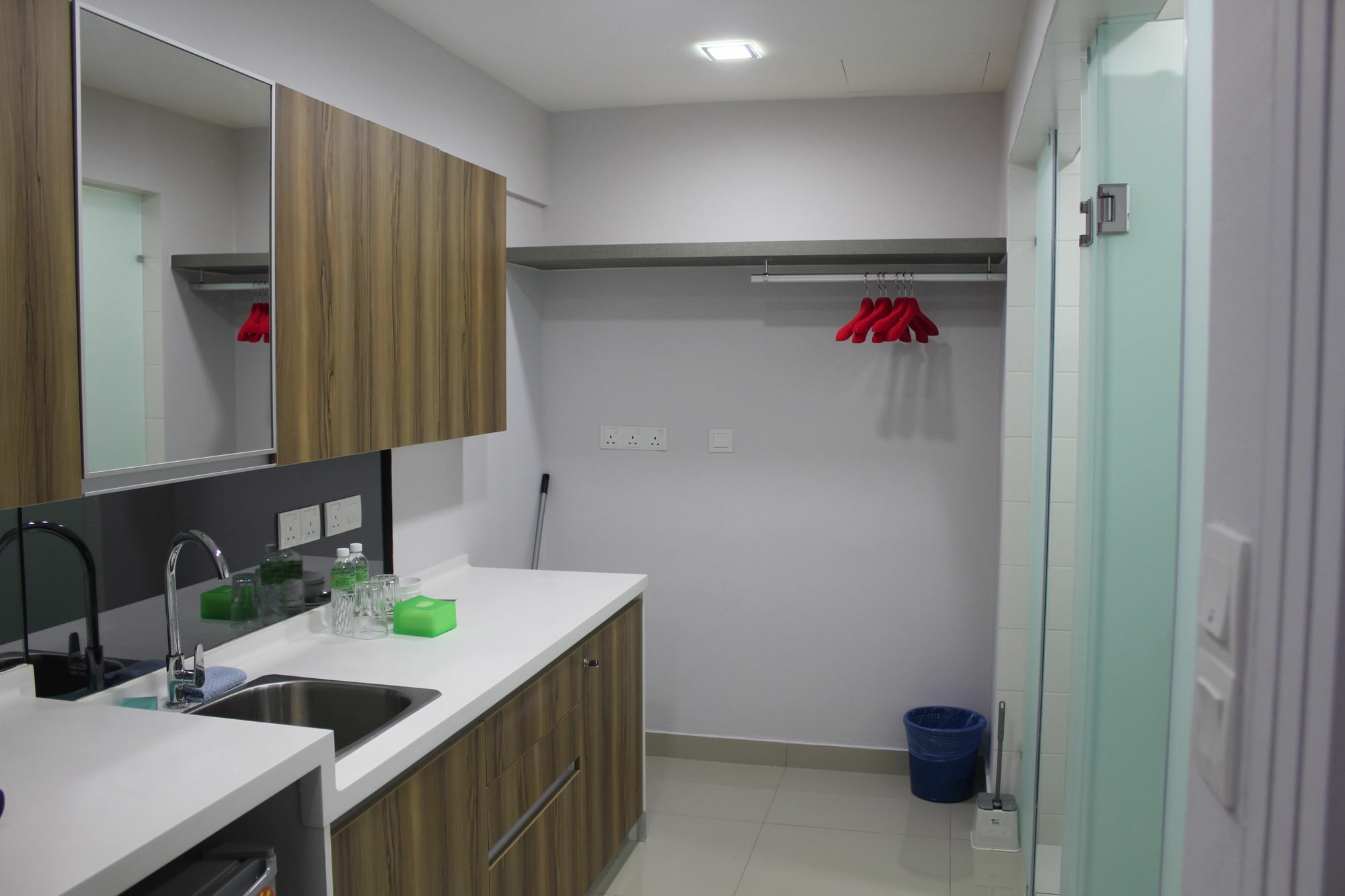 De Houz - Trefoil Setia Alam Home Stay Shah Alam Exterior foto